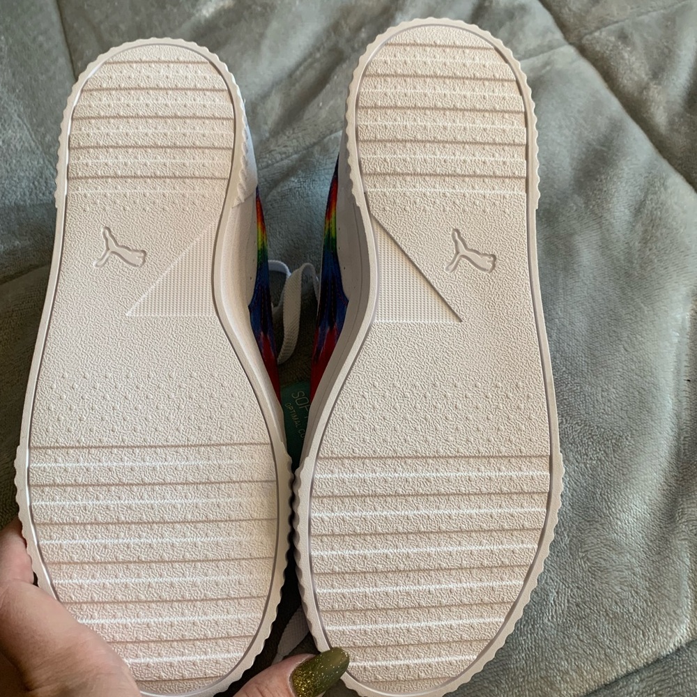 PUMA Tie Dye and White Sneakers with Soft Foam - Picture 6 of 6